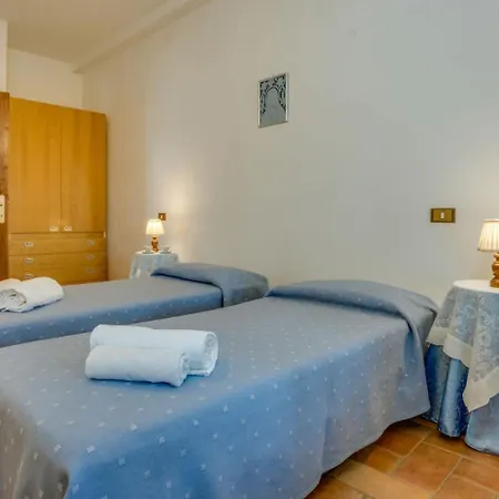Locazione Turistica 2 公寓